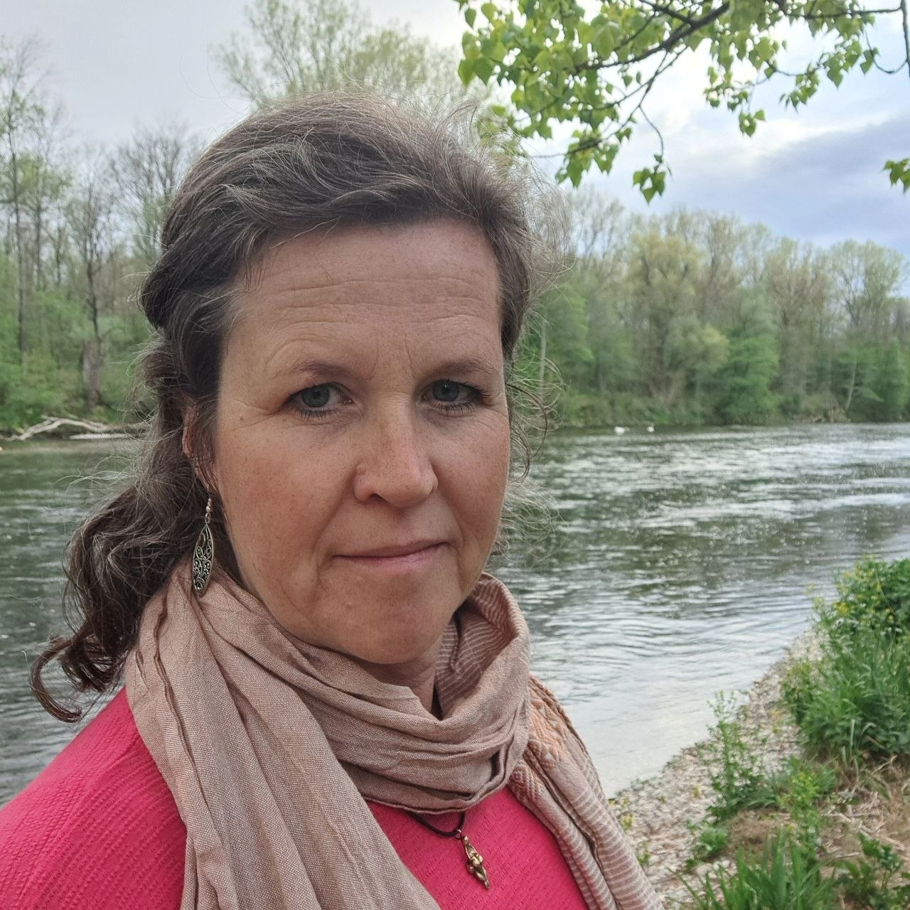 Stephanie Pohl am Fluss – Beraterin Frau im Fluss